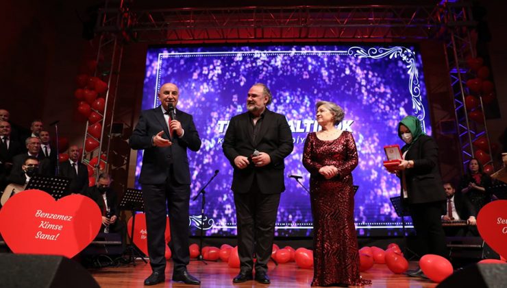 Keçiören Ayşe Taş ve Hakan Aysev konseriyle unutulmaz bir gece yaşadı
